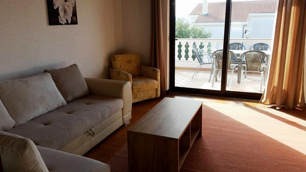 Apartments Karabaic Punat Kültér fotó